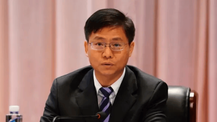 三“虎”同日被处理！均被点名搞钱色交易
