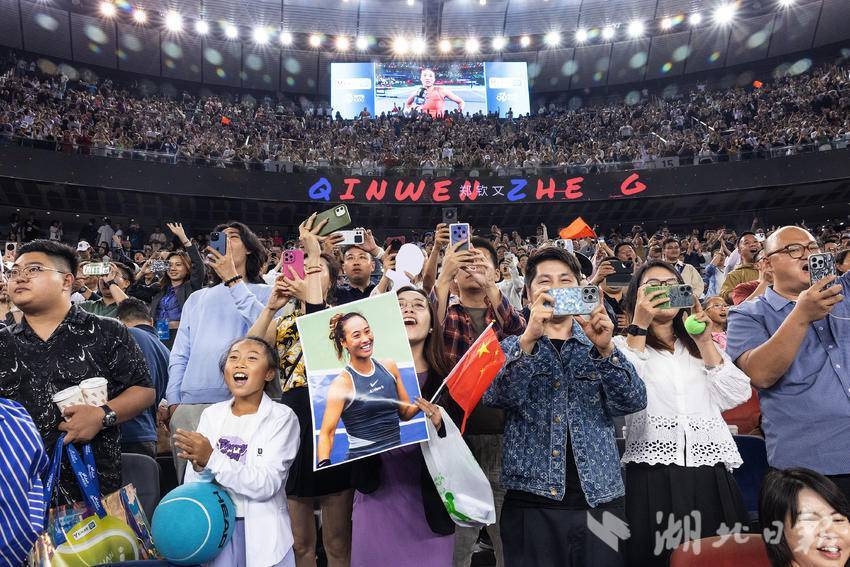 奥运冠军郑钦文，2024斗志昂扬