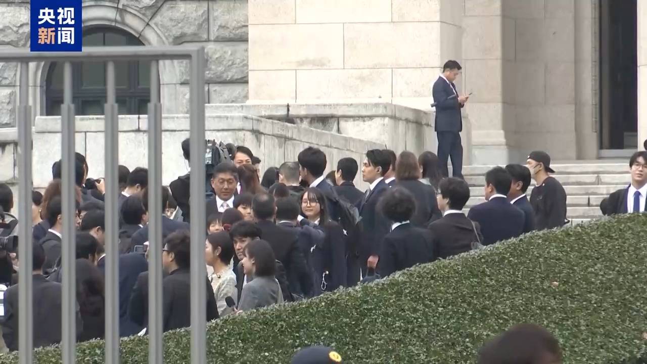 石破茂再度当选日本首相 专家：政权运营岌岌可危