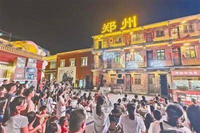 【郑州八“景”·唤醒重塑】阜民里：老城墙下潮玩地