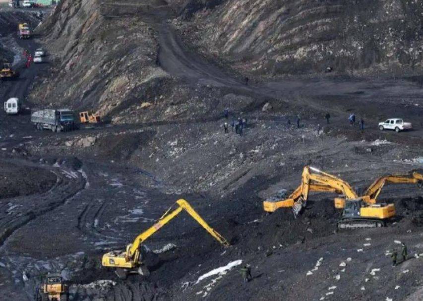 白宫宣布大胜，中方后退4步，话音刚落，美政府签下14亿美元稀土大单，冲击中国稀土“王牌”？